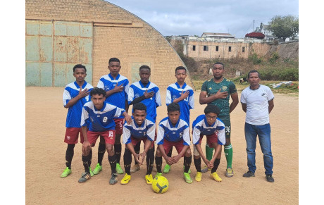 Quand les maillots de l'US Montreuil-Juigné Handball trouvent une seconde vie à Madagascar